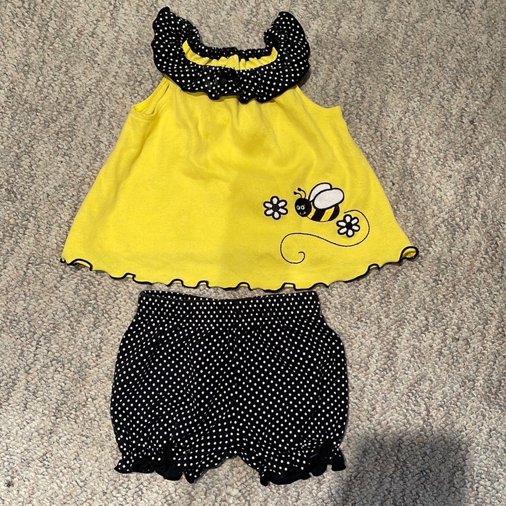 (15for$10) baby girl bee outfit